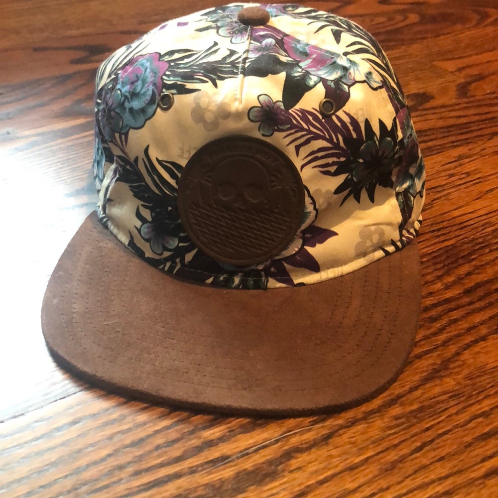 NEFF Hawaiian patterned snapback hat